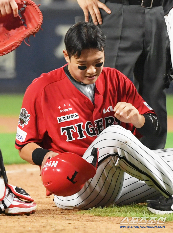  KIA Oh Sun-woo hit by a 154km fastball