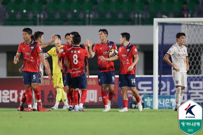 PK missing → Atonement final goal, Lee Dong-kyung did it! Gimcheon, Suwon, 3 to 2! 6G Unbeaten X 2nd place Run 