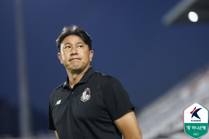 Seoul E-Land with 4 undefeated matches, Kimpo with 11 undefeated matches, and a six-point winning team