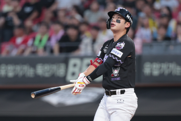 What a curse word for fans? KIA withdraws from the second team...inappropriate behavior