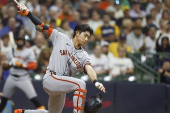 1 → 6 → 1 → 6 → 6 and 1, what major experiment? Lee Jung-hoo's 10G hit streak was cut off and the leadoff against MIL will appear