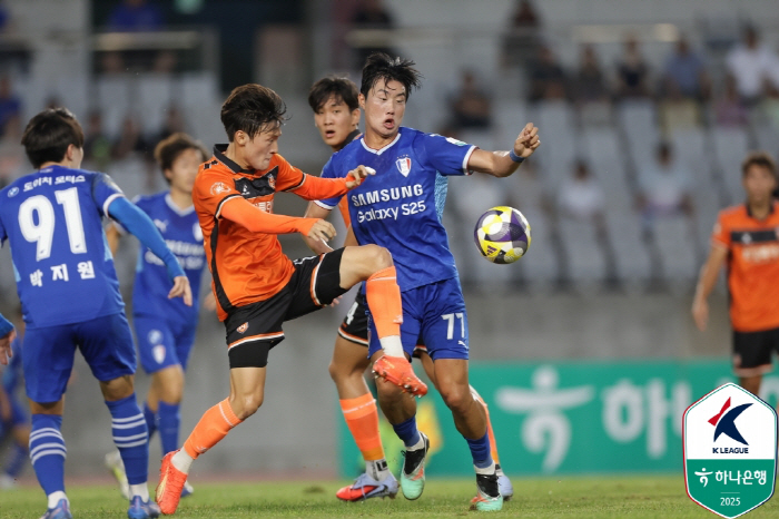 Hwaseong, which almost caught Choi Jun-hyuk by scoring the first goal, drew 11 with Seraphim equalizer Suwon (field review)