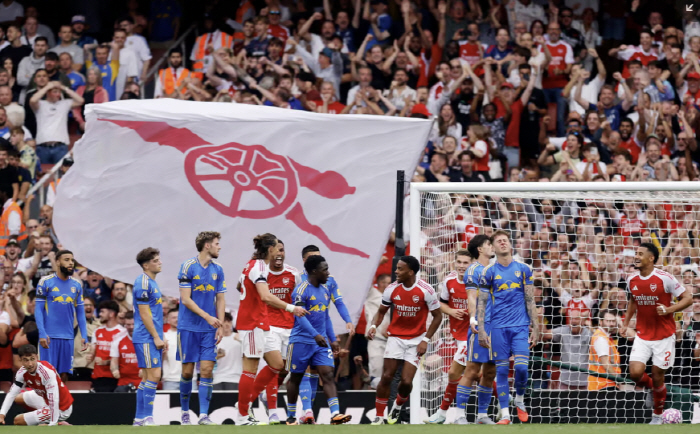 I scored 119 billion goals at the same level as Kane Revan Holan, and I scored a wonder goal in two games. Keres multi-goal  woman debut Arsenal, 50 against Leeds 