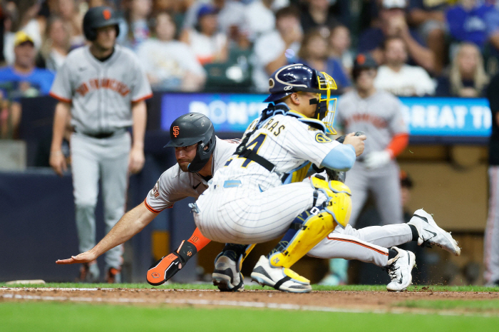 Lee Jung-hoo, who went 1 for 5 and collapsed by 260%, but starts 3 hard hits againSF 71 Milwaukee