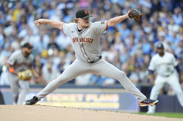 Lee Jung-hoo, who went 1 for 5 and collapsed by 260%, but starts 3 hard hits againSF 71 Milwaukee