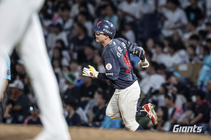 The mega Giants' explosion of the home run king surprise pitcher debut white flag...Lotte's 12th consecutive loss is finally over