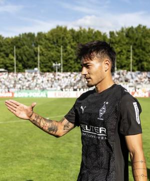 Will Hong Myung Bo Ho be picked?  Castrov, who dreams of becoming a naturalized citizen for the first time, includes a replacement list against Hamburg → Expectations for his debut in the Bundesliga are rising