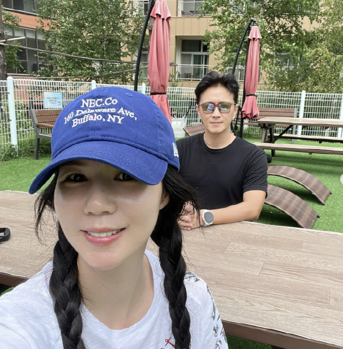 Park Si-eun ♥ Jin Tae-hyun, it's been a year since she adopted her daughter..I told you the good news I met my stepfather