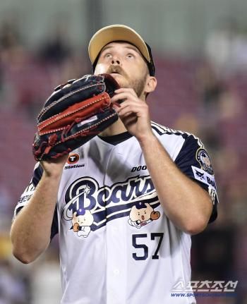  Colerbin pitched well with one out in the seventh inning