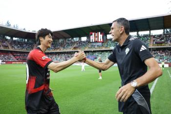 Coach Foye Declares to Give Up Rotation After Graduation, Ki Sung-yueng Wait For Pohang match, Best 11 Ga-dong
