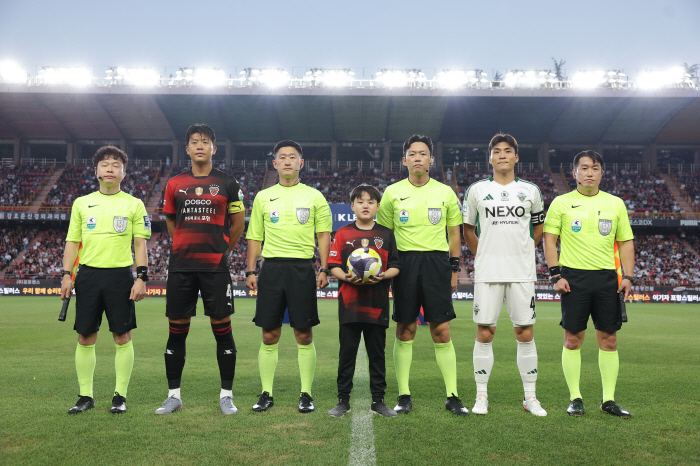 26G Unbeaten Jeonbuk Collapses...Pohang wins 31 with Yonggwangro soccer on top