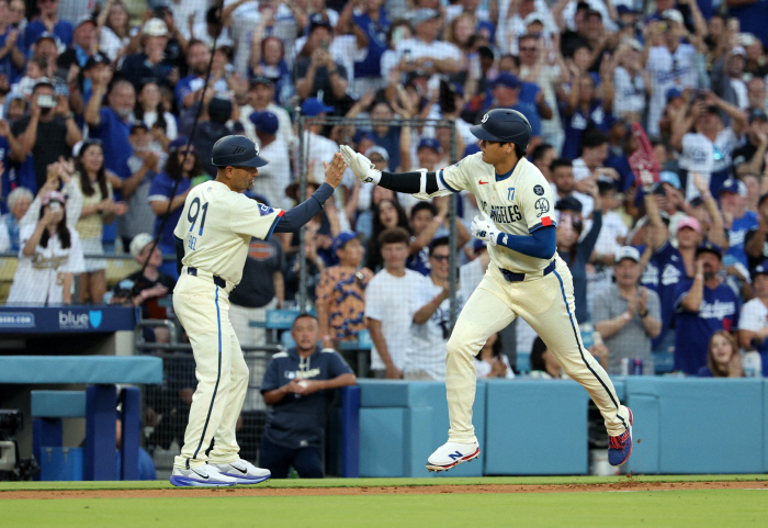 Ryu Hyun-jin's season was dominated by Ohtani, and this year's LAD will exceed 4 million spectators for the first time 