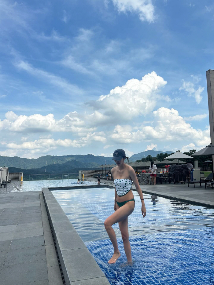 Son Dam-bi, 4 months after giving birth, said she lost 13kg of her narrow waistline