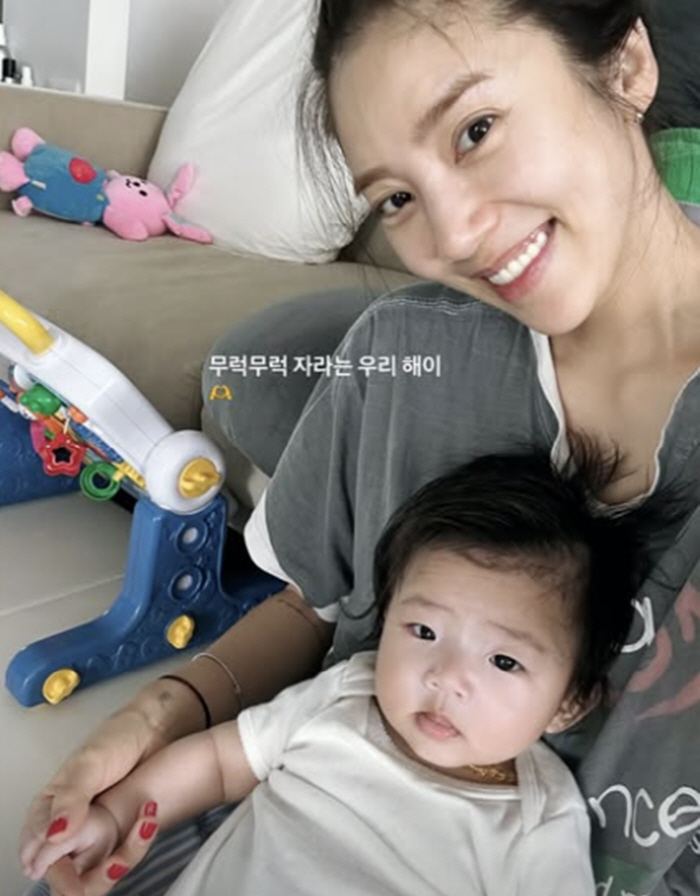 Son Dambi, stretched t-shirt  face without washing..Ten million won monthly rent is happy even in the mess of the newlyweds