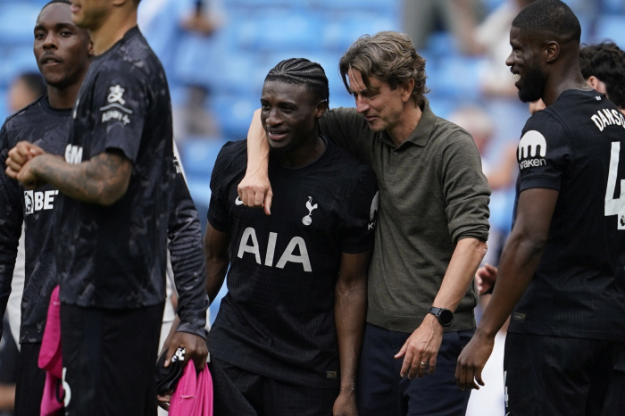 Son Heung-min left, but even Manchester City, 30 → 20, sank, allowing no points in all two games...Tottenham's top recruit is coach Frank, BBC rave