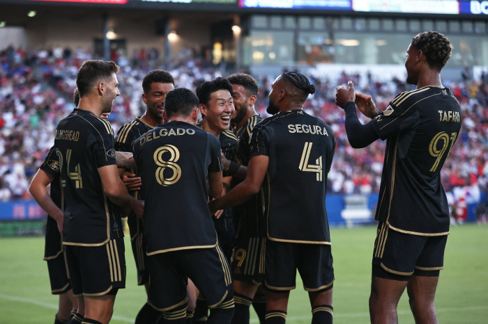 Son Heung-min Show, this is just the beginning and HERE WE GO's sweet penalty warning on debut goal...Highest rating of 8.8 → POTM for 2 consecutive games, MLS World Classes stunned
