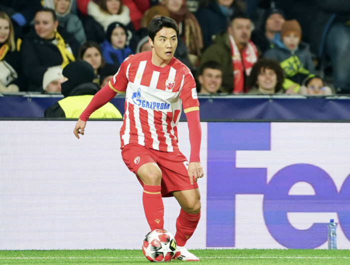 South Korea's special fullback is expected to leave if the ignition conditions are agreed on the possibility of entering the third-place club last season
