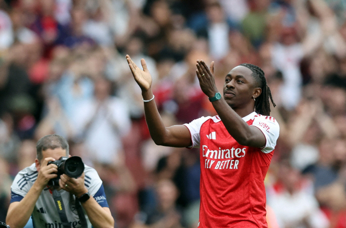 Check the non-official BBC about what would have happened if Eze had not been recruited, Saka with a hamstring injury → will miss up to 4 weeks...Arsenal without a storm of blood transfusions