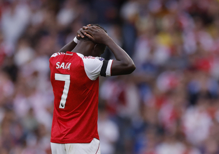 Check the non-official BBC about what would have happened if Eze had not been recruited, Saka with a hamstring injury → will miss up to 4 weeks...Arsenal without a storm of blood transfusions
