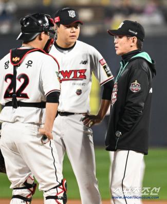 He manages 130 inningsDunny, returning to the starting lineup because of his team's performance? Director Lee Kang Chul is a liar? The truth is