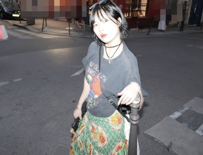 Hyun-ah ♥ Yong Jun-hyung, controversy over illegal smoking on the street in Paris...Additional photo release 