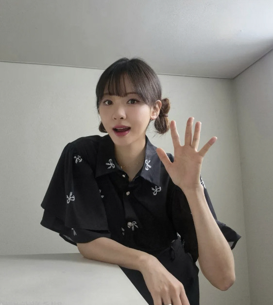 Is it Kim Min A? You can't recognize how you've changed. Reduce your drinking to three times a week