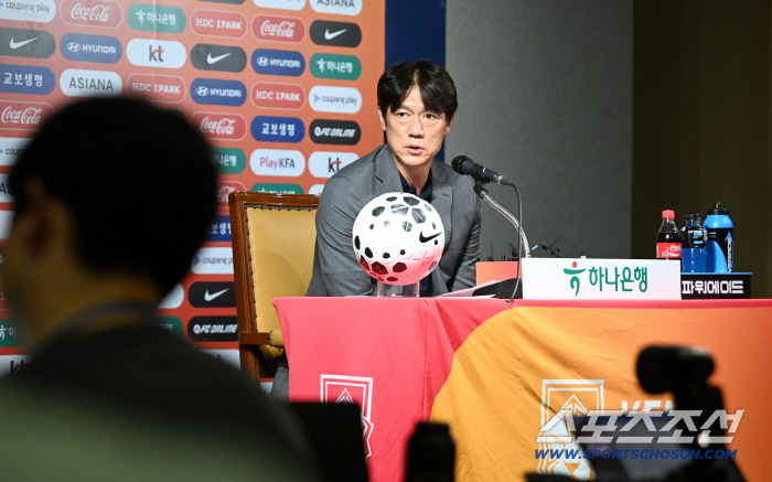  Director Hong Myung-bo's castrope is fighter-like...Son Heung-min chooses to change his captain, constantly agonizing (answer)