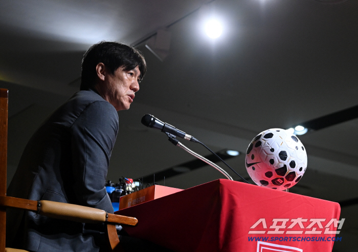  Coach Hong Myung-bo announces the list of 2 consecutive games in Mexico