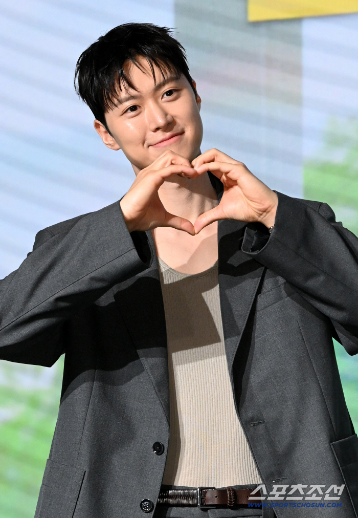  Gong Myung, take a heart