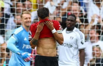 Referee, why the hell are you hitting me! Mental War Crash Ahead Of Penalty, Man Utd Captain PK Mistake Could Have Unnerved