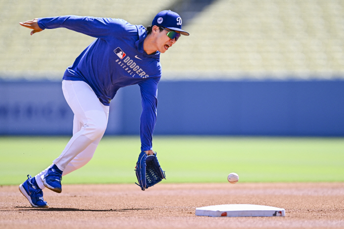 Repeated practice is needed. Left fielder Kim Hye-sung, who Roberts expects, is not a condo anyway. Conclusion and looking for an alternative