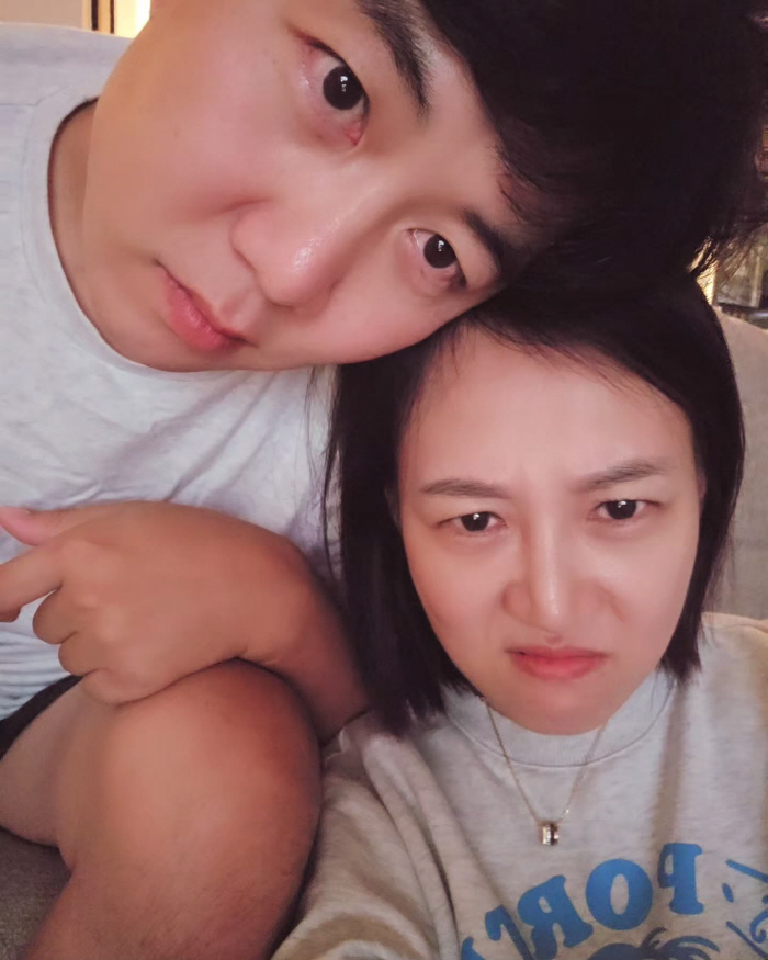  Do Kyung-wan's serve rude talk ♥ Jang Yoon-jung forgave...I don't know him, but there's no sub in the family