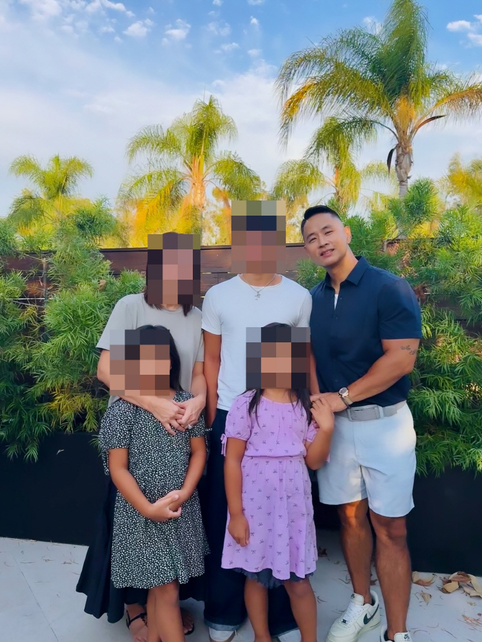 Yoo Seung-joon, wife, son, and twin daughter to avoid military service...Confidently revealing family photos