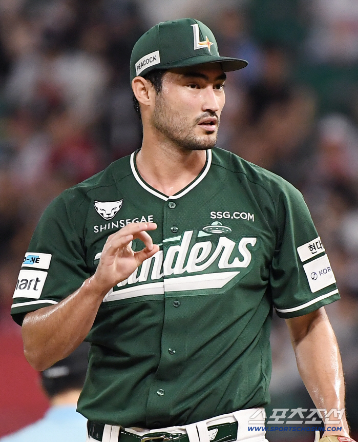 You can win even if you keep buntting the pitcher? I know what to do with my fatal weakness…