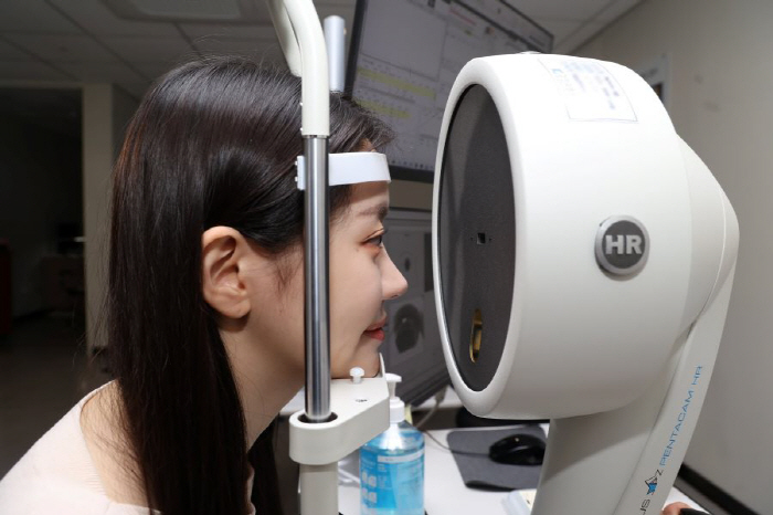 Can I get my vision corrected even if I'm alive?