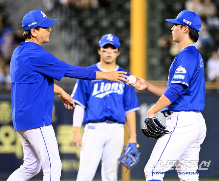 Controversial foul Cho Sung-hwan leaves → Diaz's 41st artillery explosion, Samsung's fourth consecutive victory...Doosan has lost four games in a row 