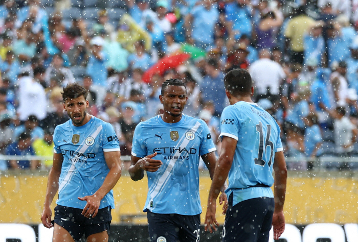 Exclusive! Crystal Palace's ambitious plan → Official Offer to Recruit Manchester City Star 28.1 Billion