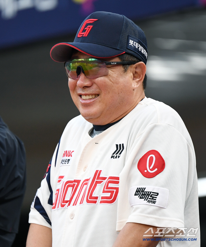 Forget 12 consecutive losses! Kim Tae-hyung's man Park Chan-hyung also has three hits and a fire bat → Na Kyun-an's third win in 68 days...Lotte and KT are in fourth place alone. 