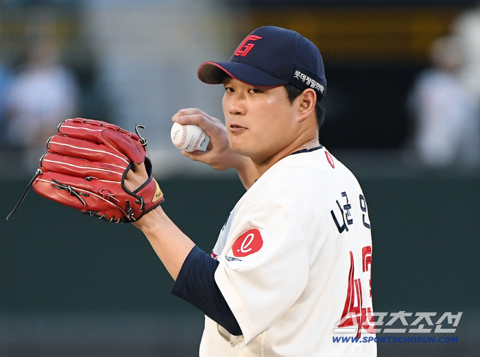 Forget 12 consecutive losses! Kim Tae-hyung's man Park Chan-hyung also has three hits and a fire bat → Na Kyun-an's third win in 68 days...Lotte and KT are in fourth place alone. 