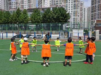 Gangwon FC, summer vacation with soccer...K League Futures Children's Soccer Class Ends Successfully