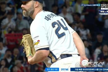 The home run king's fastball of 138 kilometers. I almost missed it. Davidson's Pitcher Debut as Revealed by Hoduji 