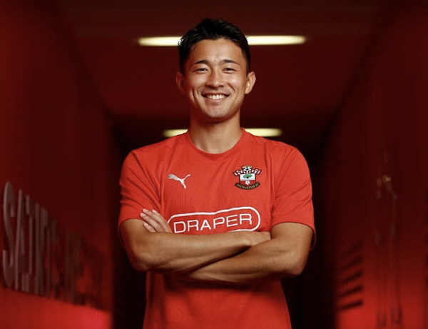 If you want to be selected for the coach's national team, go to the top five European leagues...The defender feels a sense of crisis, leaving the second part and making a surprise move to the Bundesliga