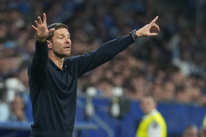 If you're going to do this, let me out! Real Madrid Mbappe Backup Fall → 68 minutes Replacement OUT Fury Explosion Transfer Rumors Ignite