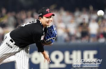 It was dark when Ko Woo-seok left, but the substitute finish he picked from KS is just around the corner for the 20S for the second consecutive year. 7 saves and Mr. Zero in August. Are you going to be a pitcher? 
