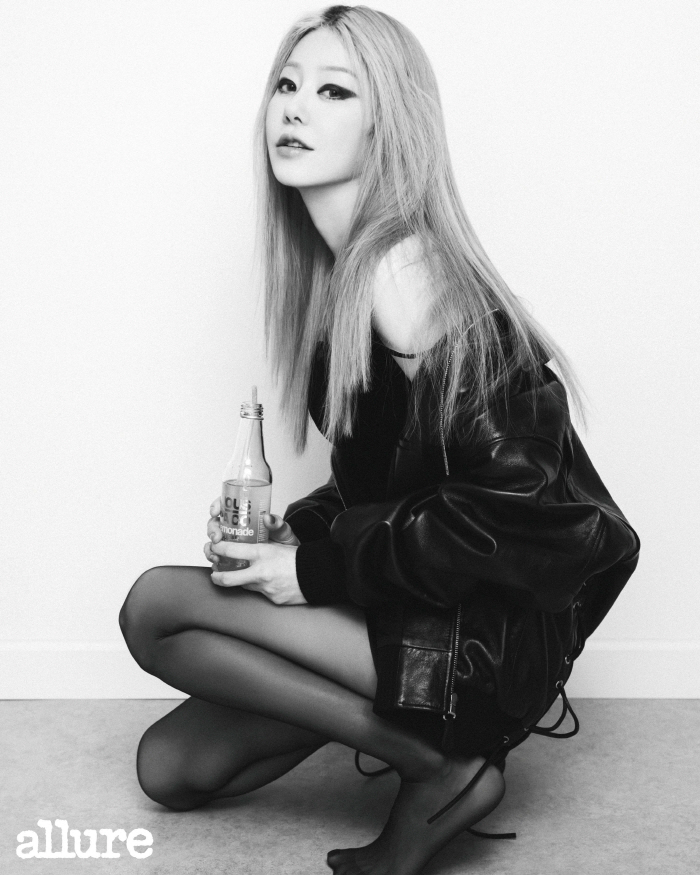 Ko Hyun-jung, I heard you lost weight..Blonde  Smoky face that has changed a lot