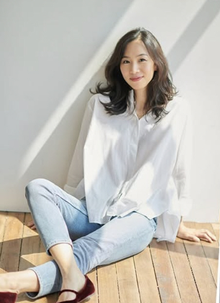 Lawyer Lee So-eun, doctor's husband, lives in each room after giving birth to his daughter...I can't even hold you. 