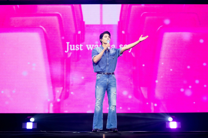 Park Bo-gum, the scale of an idol-class tour...Manila-Bangkok solo fan meeting with 10,000 people