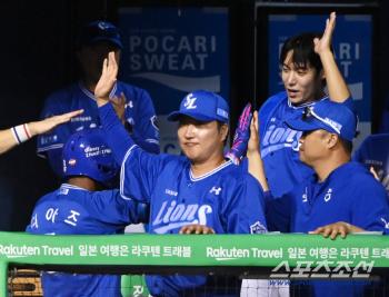  Wontaein, Diaz, two-run shot is good