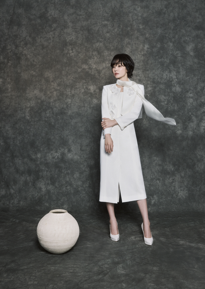 Song Hye-kyo Stuns in Autumn Pictorial with Urban, Sensual Layers