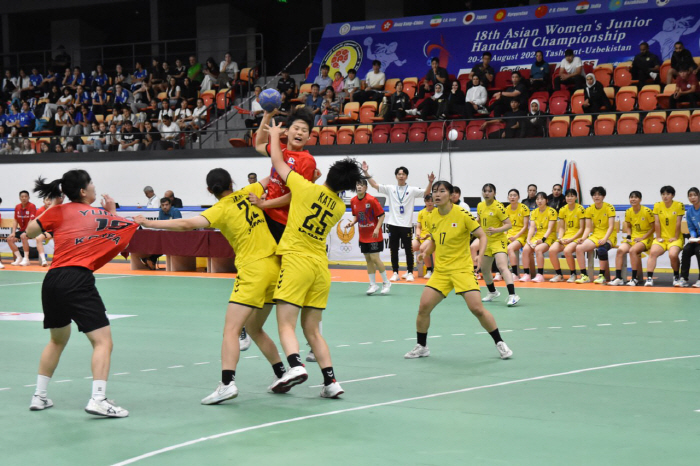 There is no Japan! South Korean 女 Junior Handball Wins Thrilling Victory Over Opponents...Taiwan to advance to the semifinals as No. 1 in the group